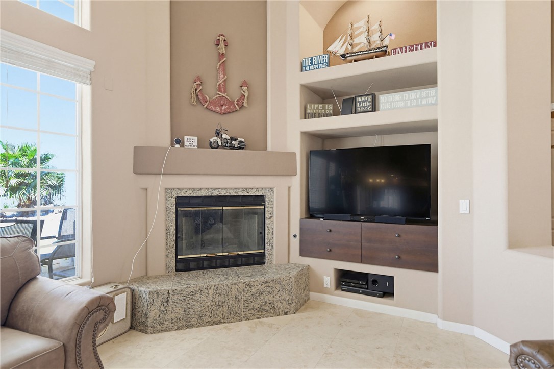 1605 Camino Court