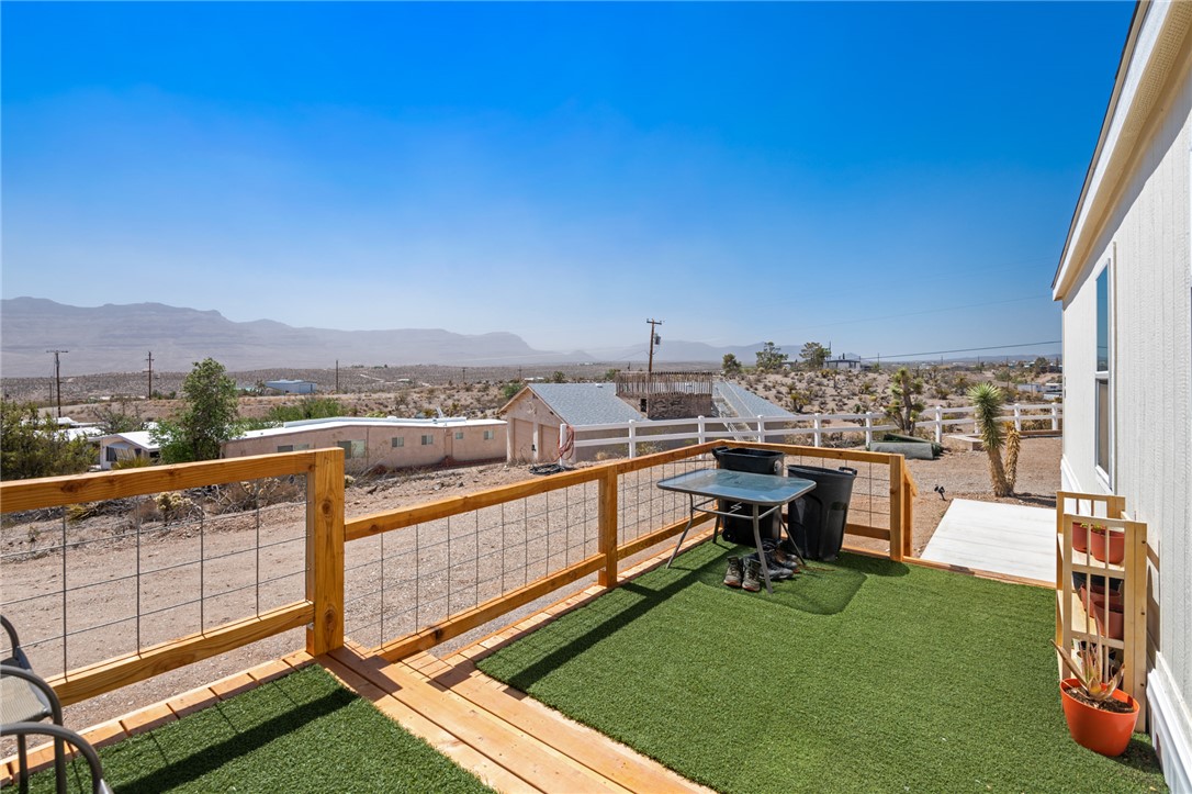 70 W Iceberg Canyon Drive