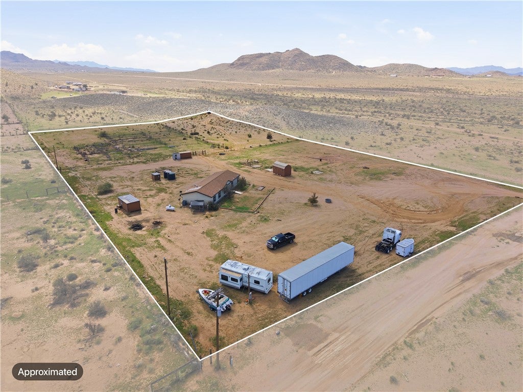 8728 E Country Road