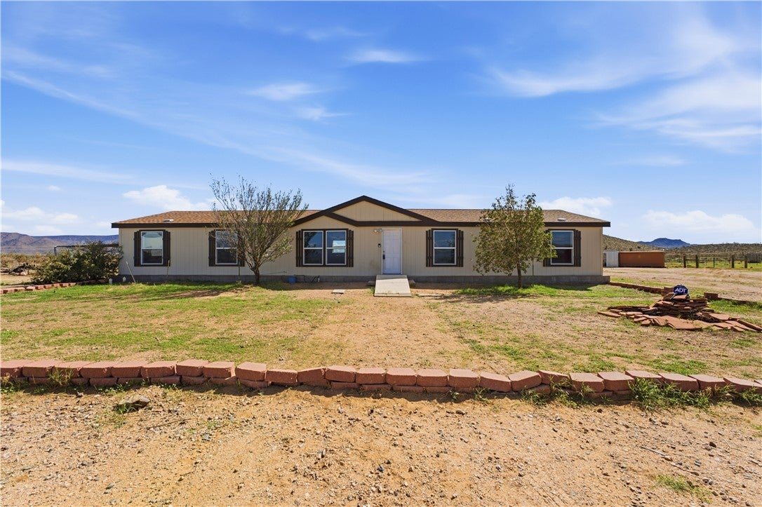 8728 E Country Road