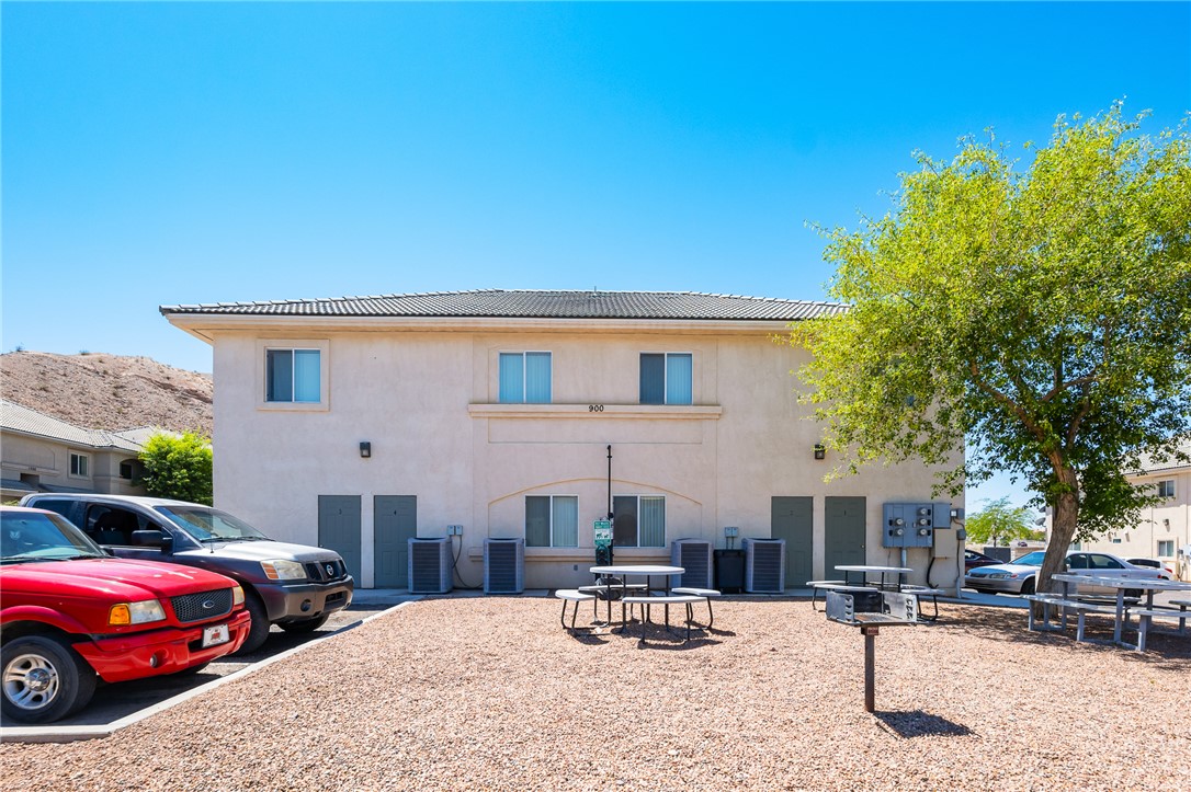 1765 Central #900 Avenue