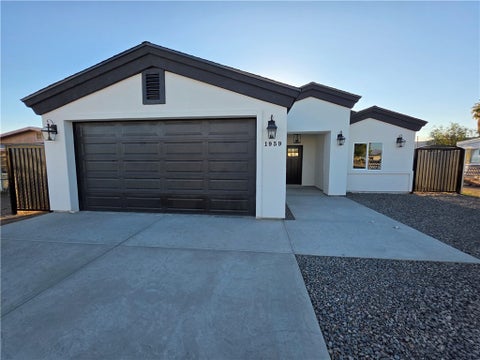 Featured picture for the property 032917