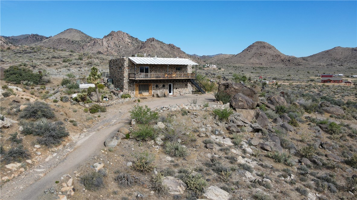 8303 N Bradley Avenue