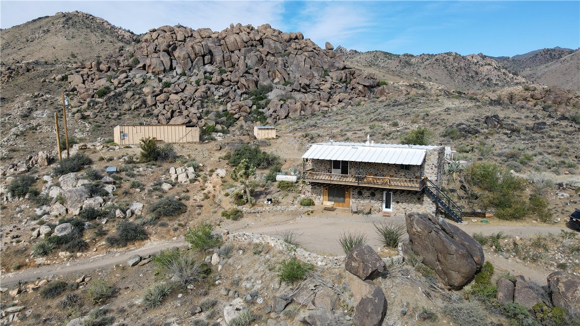 8303 N Bradley Avenue