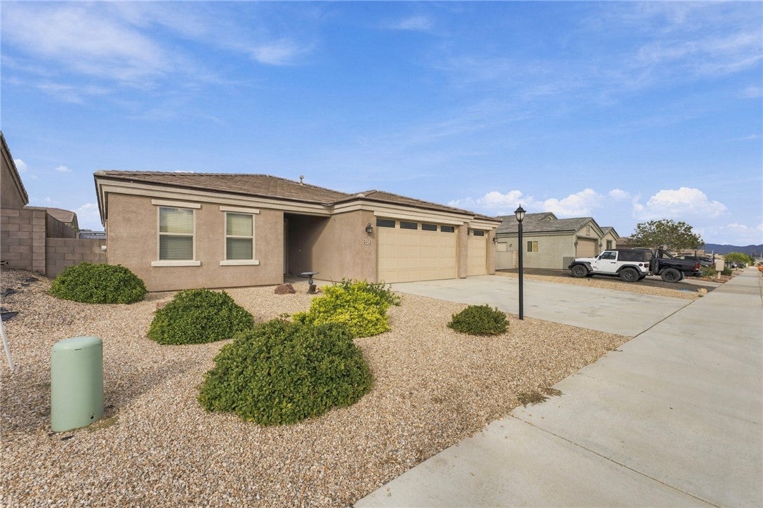 2673 E Punta Vista