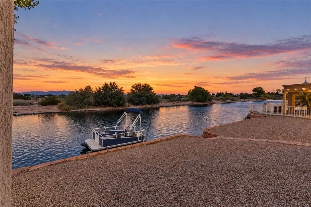 10723 S Fountain Cove