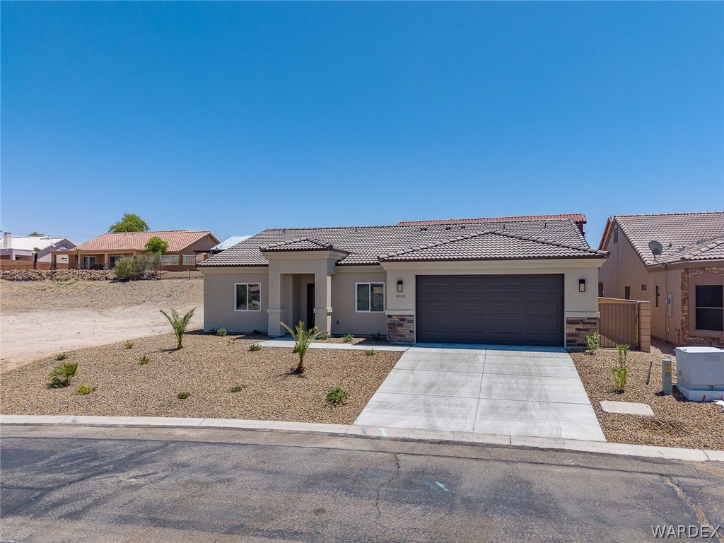 6020 S Bella Vista Drive