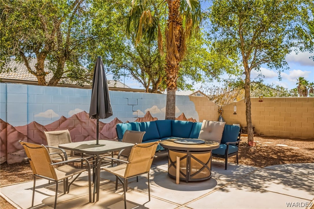 2442 E Brittlebush Drive