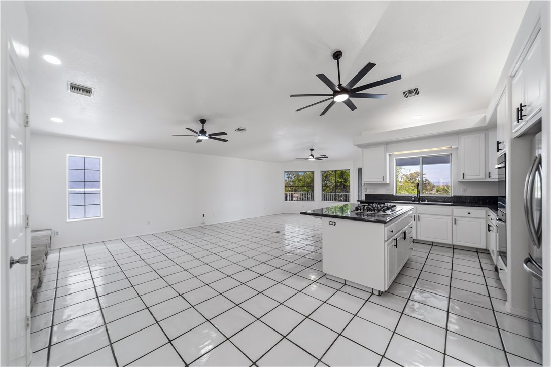 2555 Country Club Place