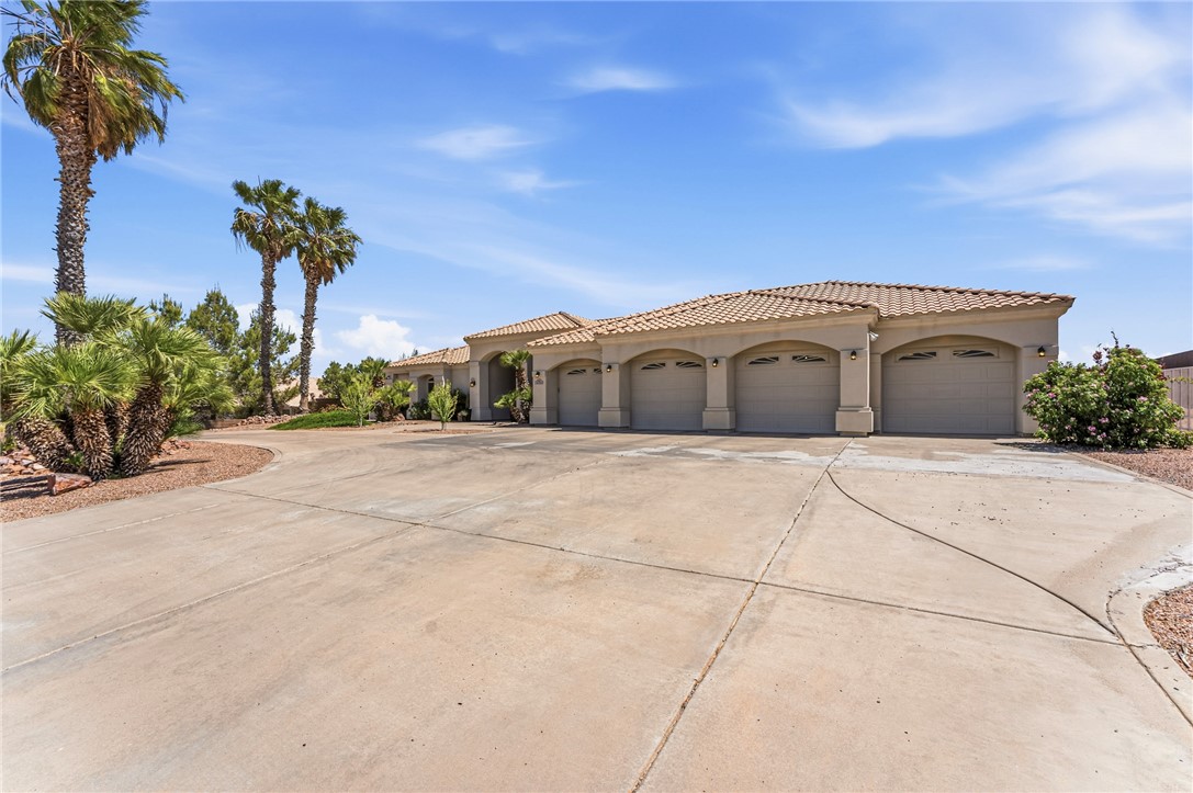 2412 Omaha Drive