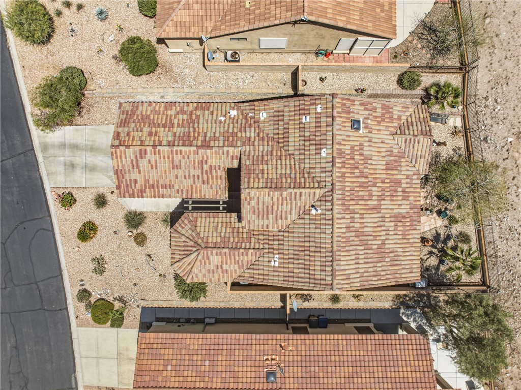2832 Esmerelda Drive