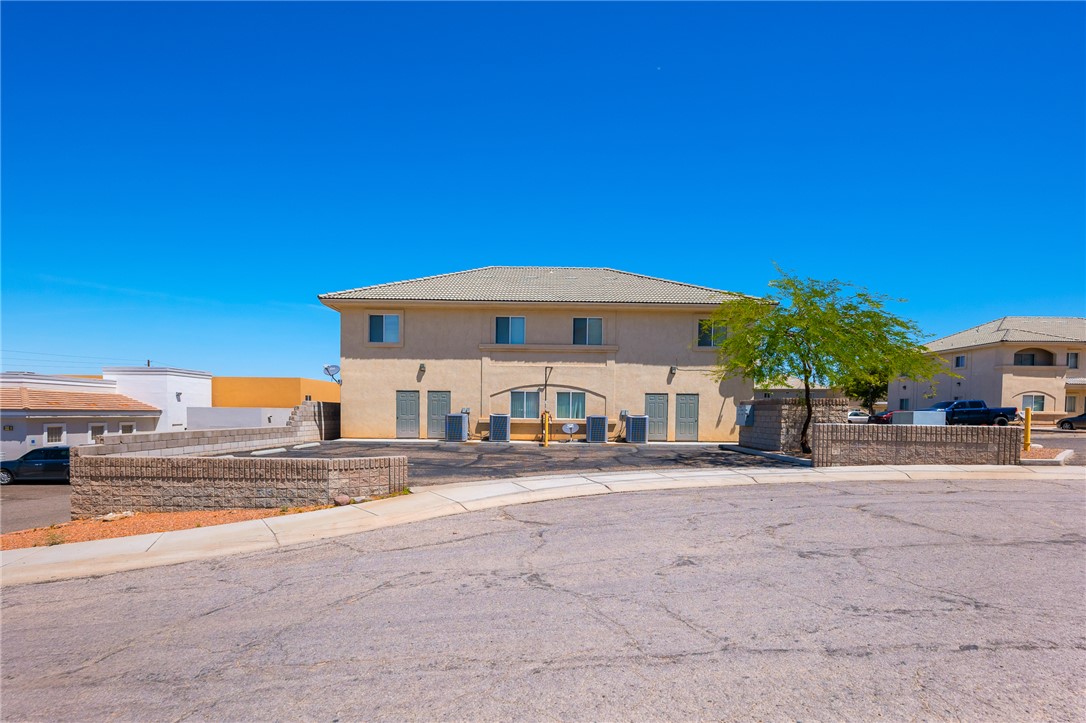 1765 Central #100 Avenue