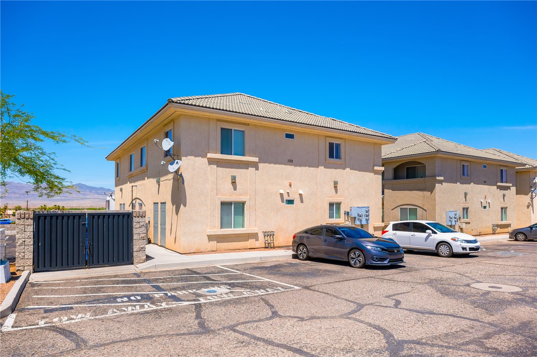 1765 Central #100 Avenue