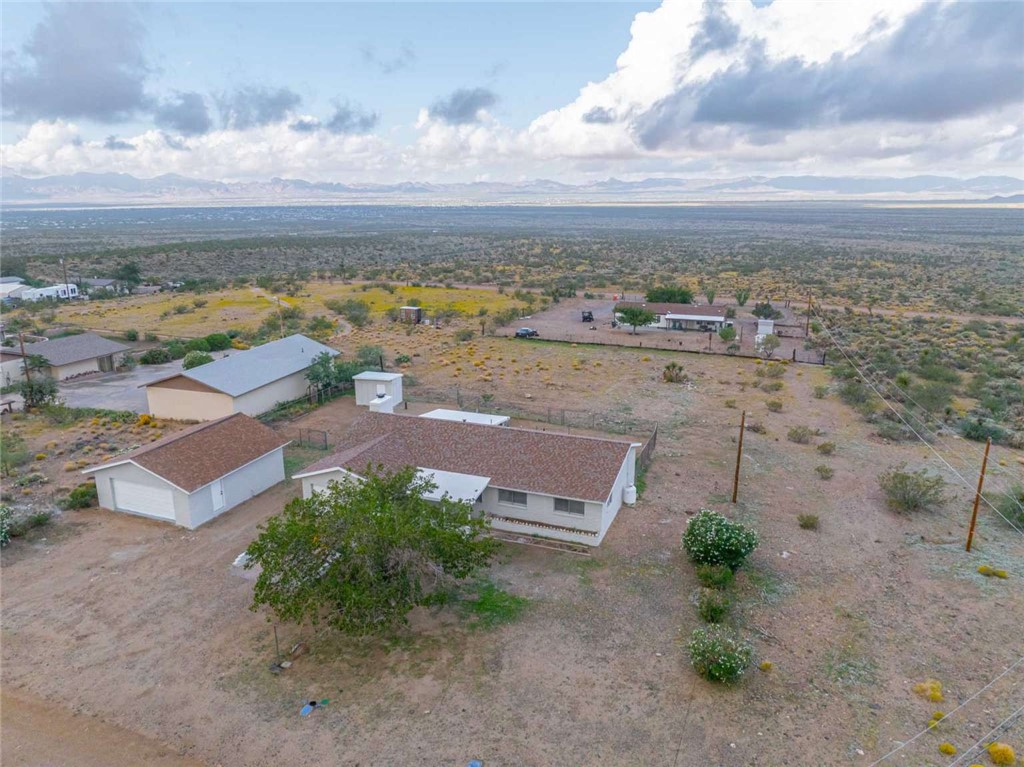 4625 N Smoketree Road