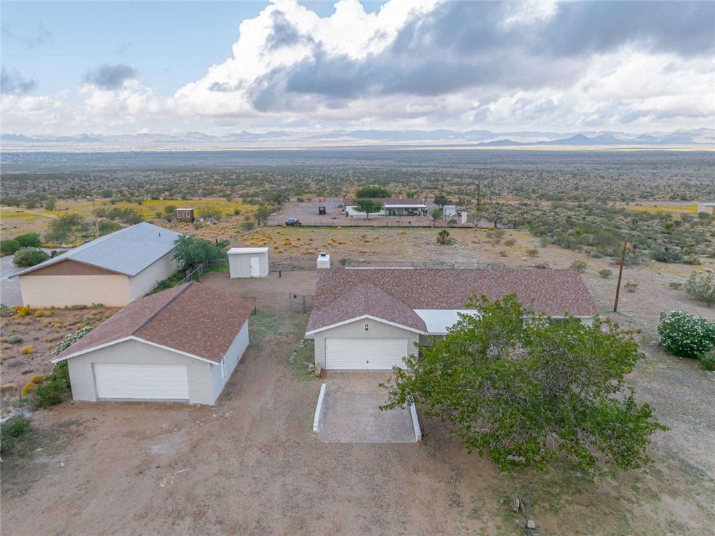 4625 N Smoketree Road