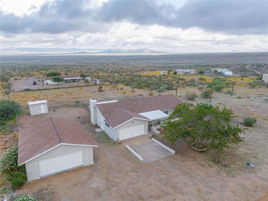 4625 N Smoketree Road