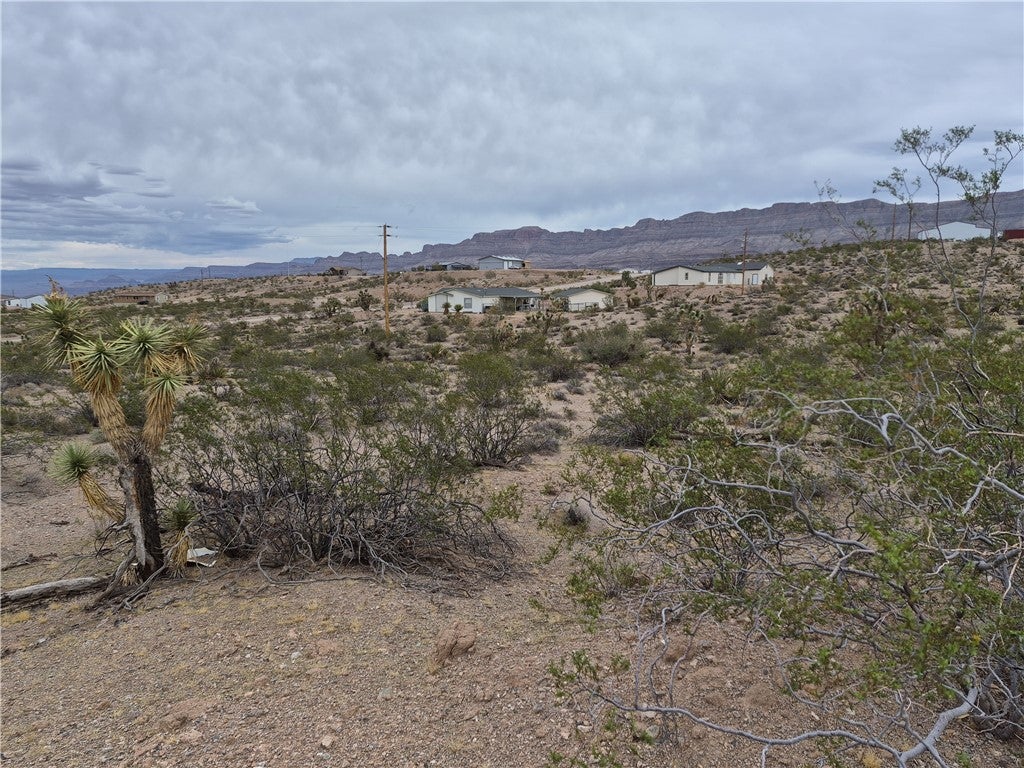 955 E Pueblo Drive