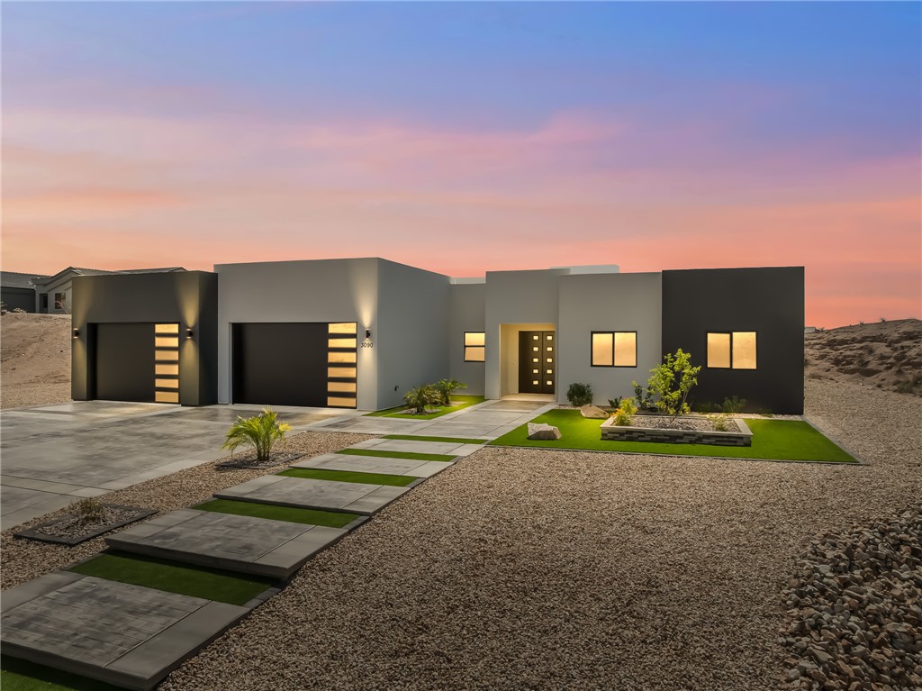 3090 Canyon De Chelly Drive