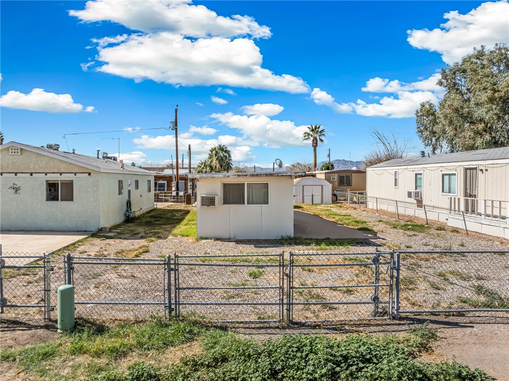 7825 S Whitewing Drive