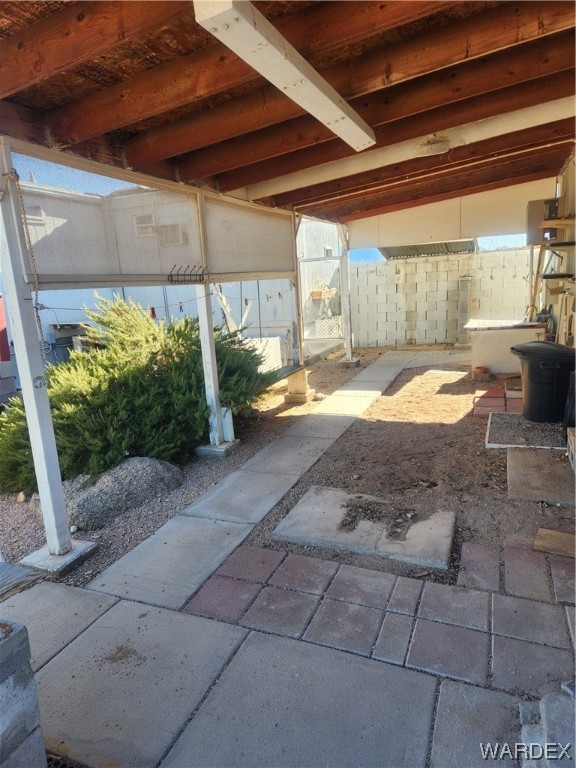 600 W Hualapai Creek Drive