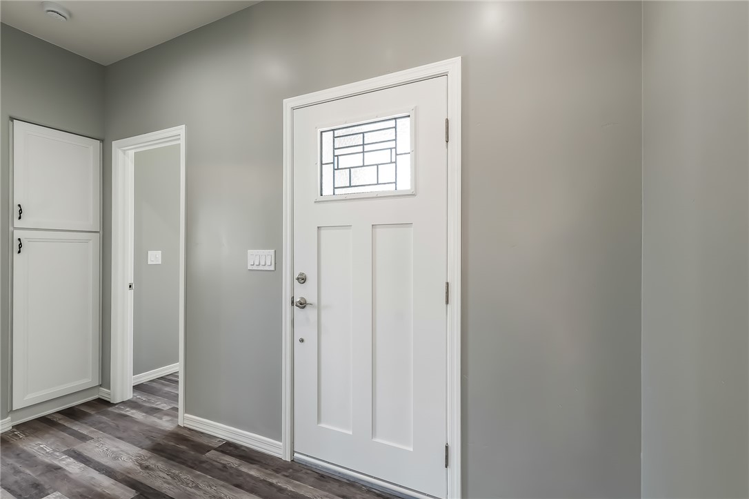 1973 E La Entrada Place