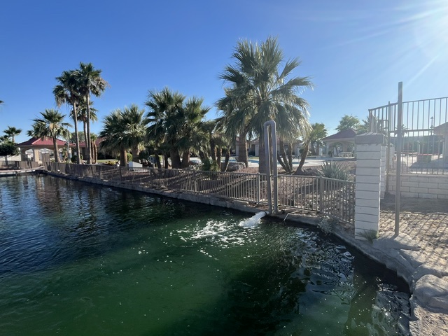 2042 E Lago Grande Bay