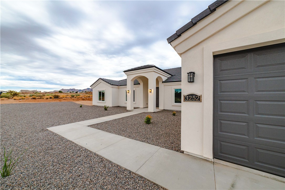 3252 Gold Canyon Court