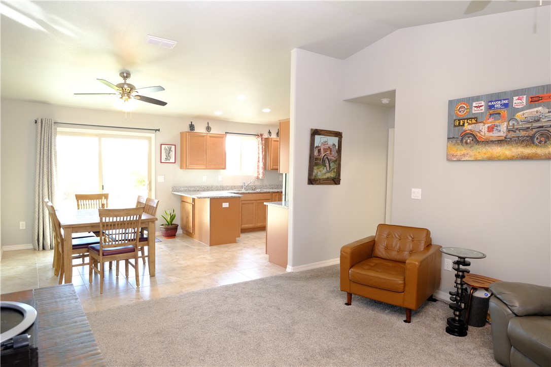 442 S Los Cabos Lane