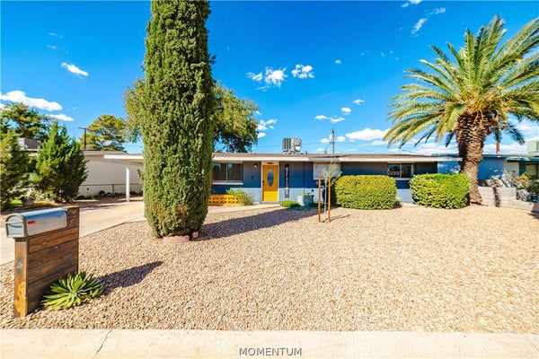 2037 HOPE AVE, KINGMAN, AZ 86401 - Image 640965a2dbadfabef8f84a0d0ddeb6cd/2113774139