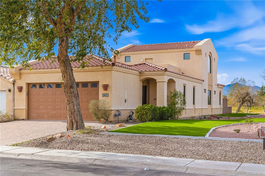 2871 Country Club Drive