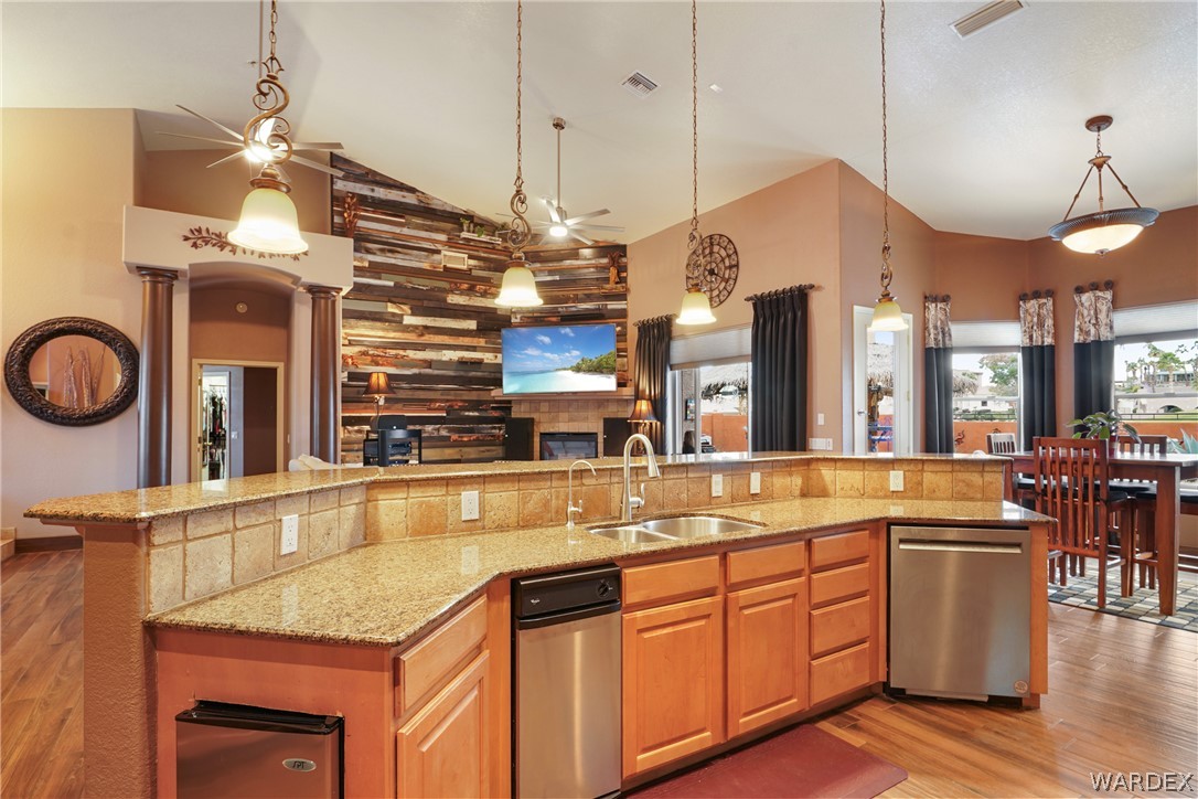 2195 Jamaica Boulevard