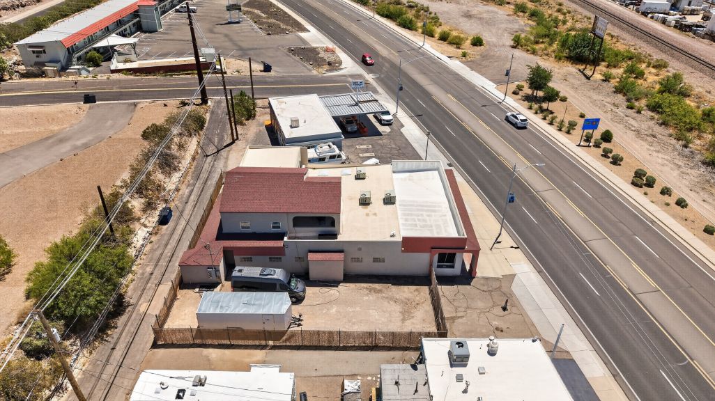 937 E Andy Devine Avenue