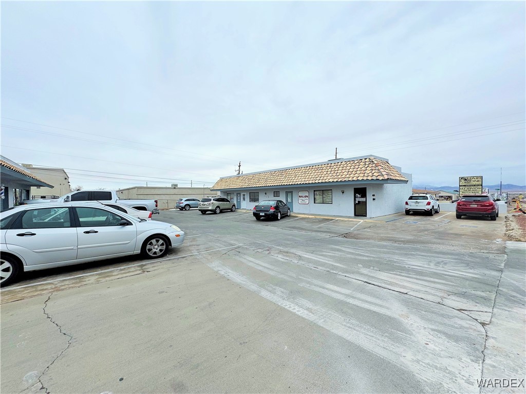 1555 E Northern Avenue