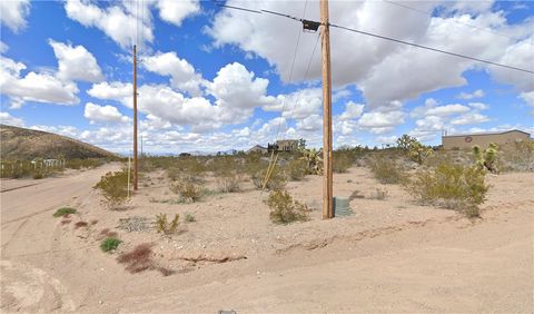 1716 N Mirimar Drive White Hills AZ 86445