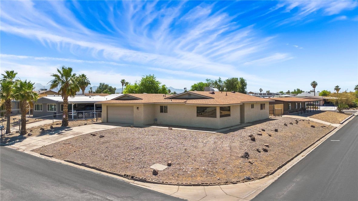 604 Roadrunner Drive