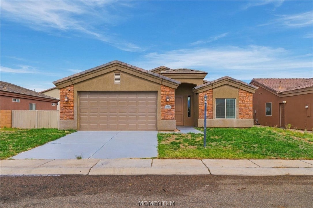 3711 E Angelina Drive