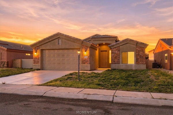3711 E ANGELINA DR, KINGMAN, AZ 86409 - Image 680c8e11b08677f873bfa065bb420c8d/1050552668