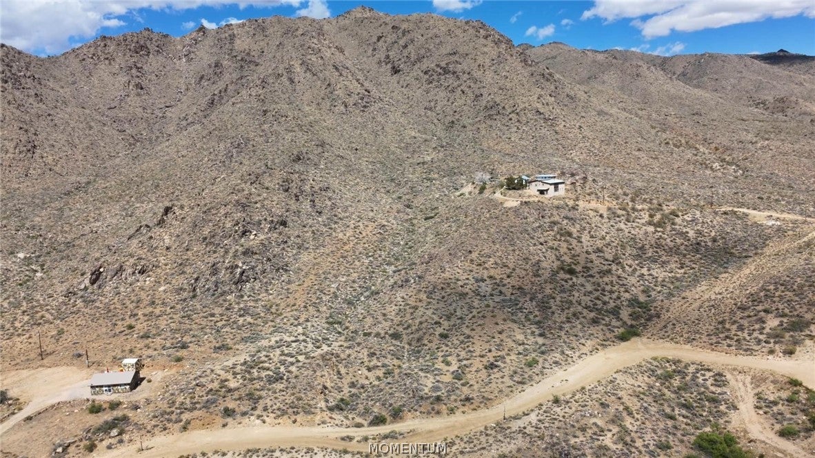 330-25-040 W Castle Springs Road