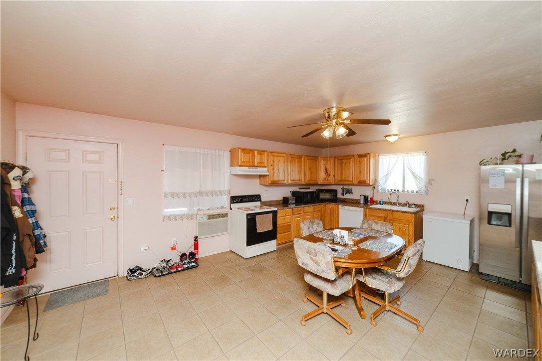 7635 W Abrigo Drive