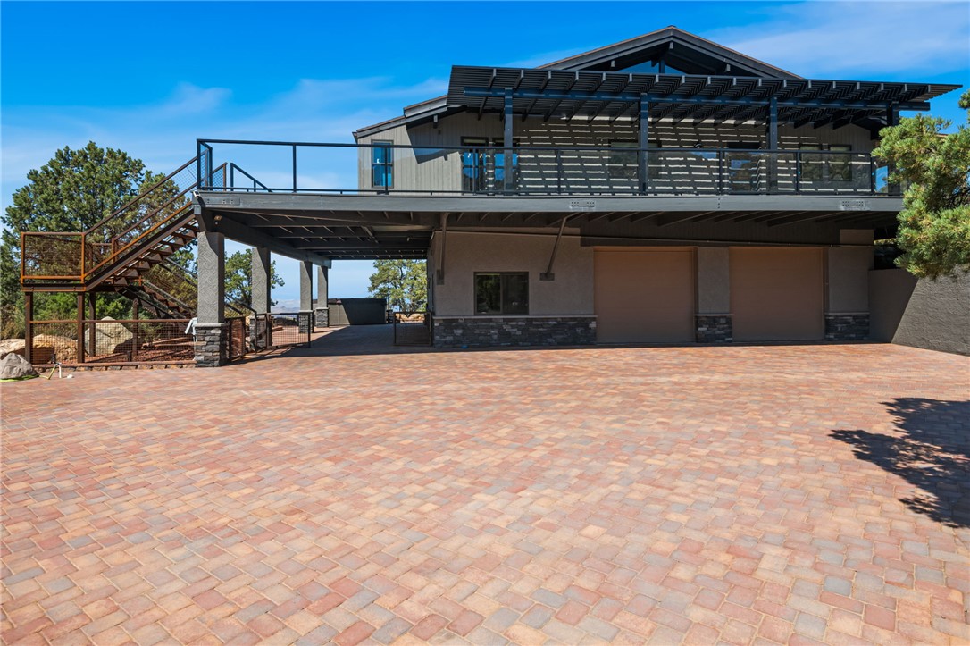 4825 E Buckboard Trail