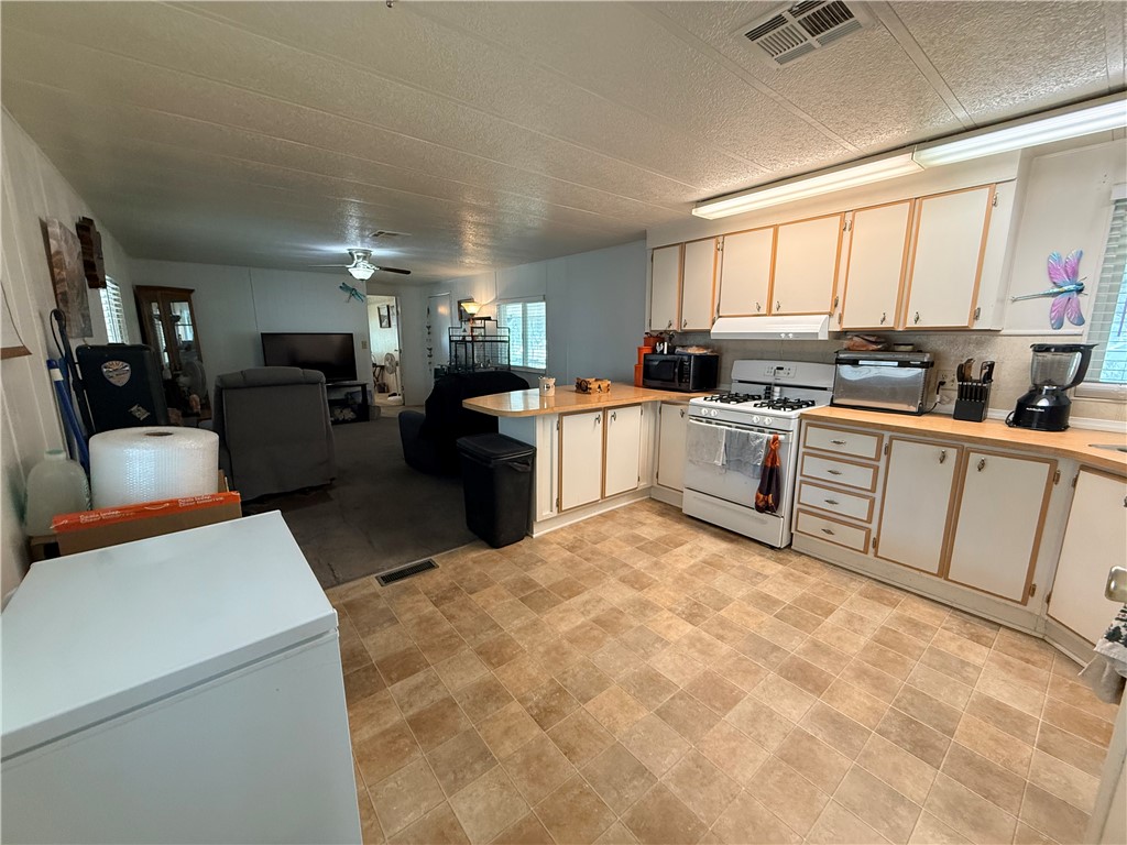 3375 N Fairfax #5 Street