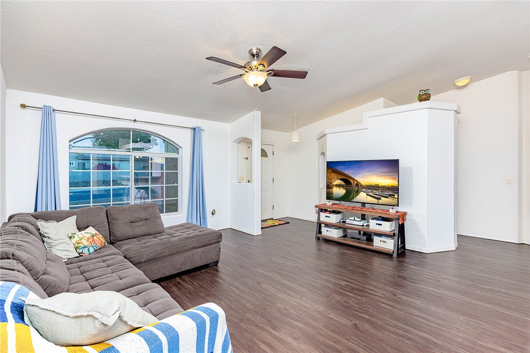 3864 N Stratford Street