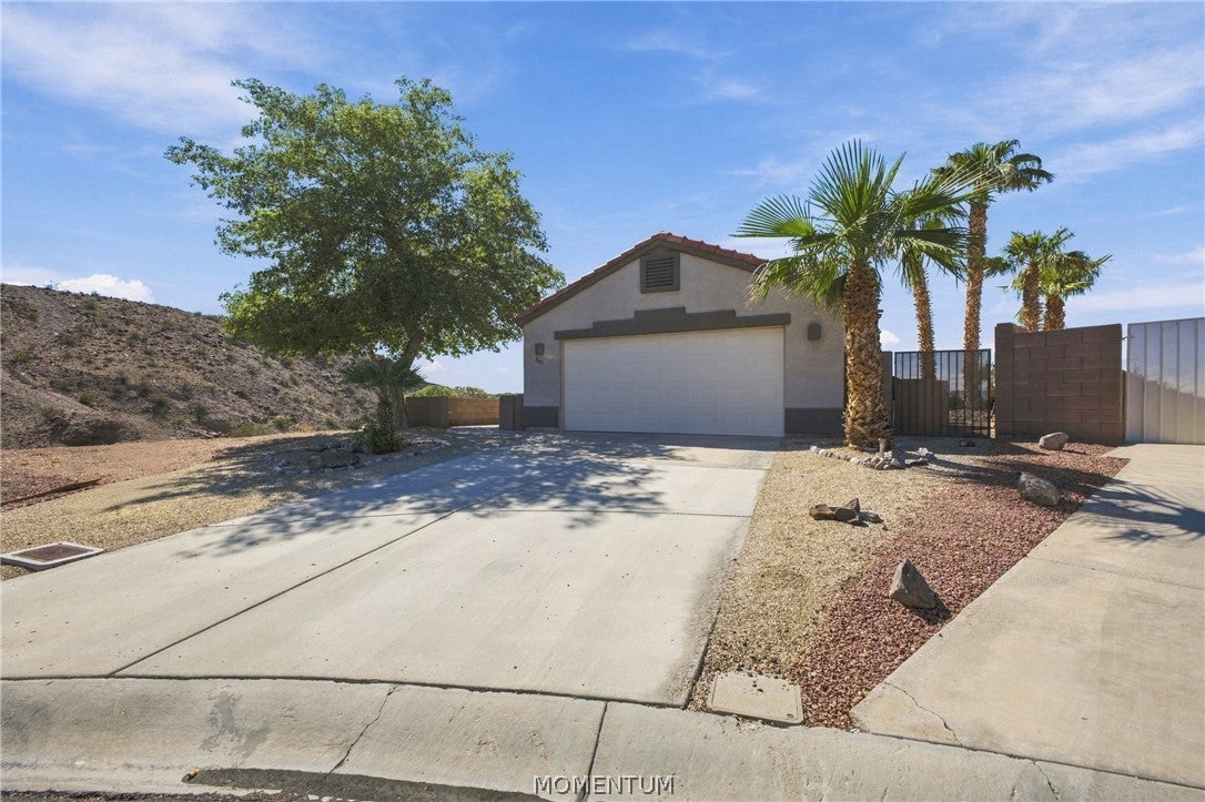 2401 Topanga Drive