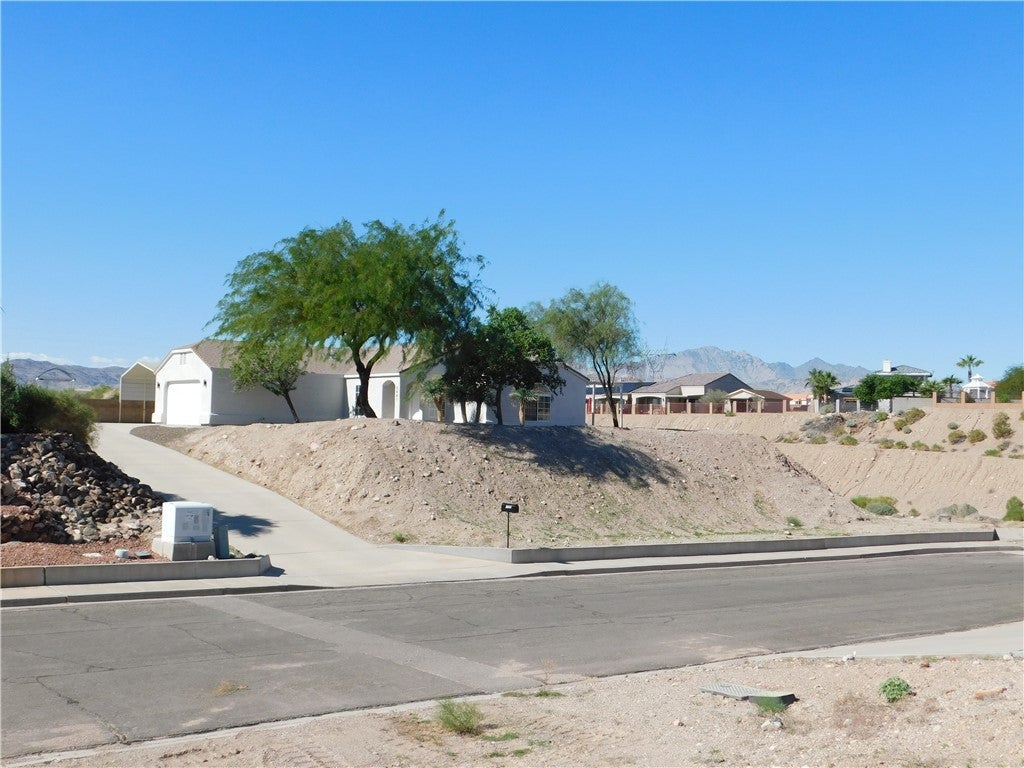 2441 Ridge View Avenue