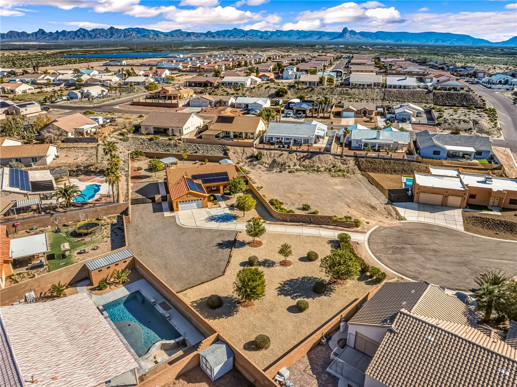 2419 E Pawnee Circle