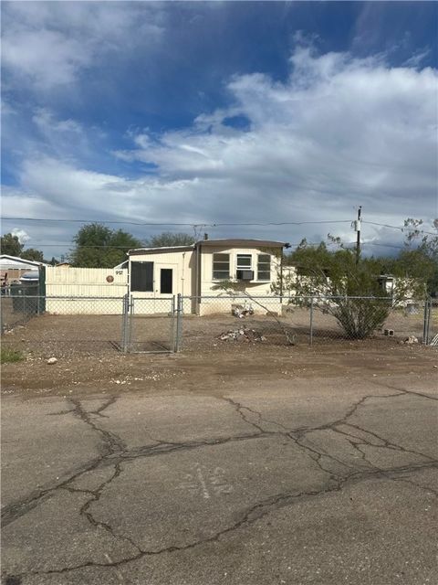 927 Sandy Beach Drive Bullhead City AZ 86442