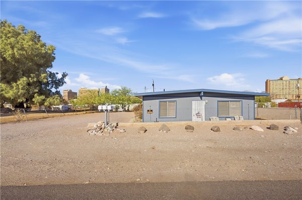 351 MOSER AVE, BULLHEAD CITY, AZ 86429 - Image 7bac96dabca0d0bf6a34c7038fa74e06/3076167474