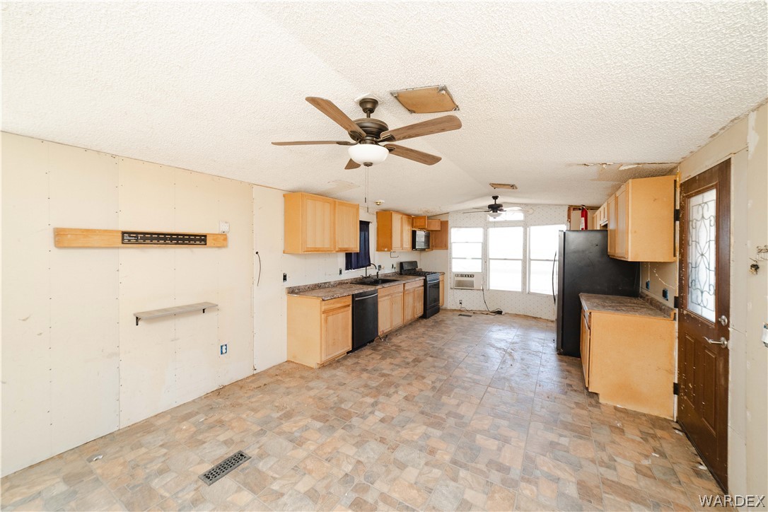 16435 S Wyatt Earp Road