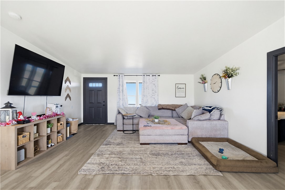 1071 S Estrella Road