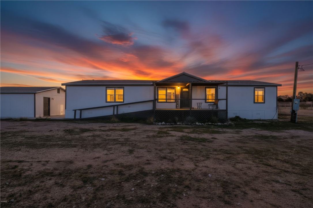 1071 S Estrella Road